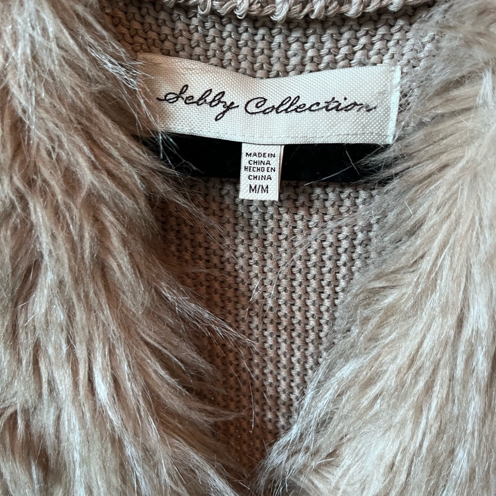 Sebby Collection faux fur sweater vest - Picture 5 of 5